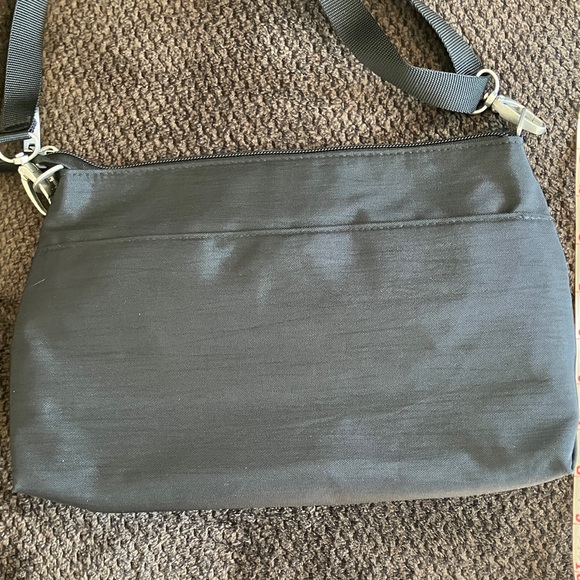 Baggalini crossbody purse - Picture 7 of 7